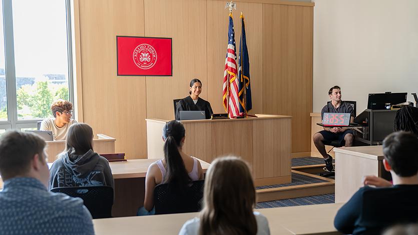 Students participate in a mock trial in the third-floor Mock Courtroom during aFirst Year Seminar class led by Dr. Julie B. Raines, Associate Professor of Crime and Justice Studies. 